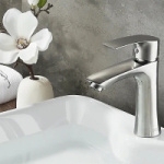 71001L Смеситель Тюльпан LED нерж.