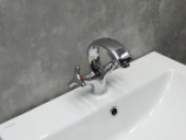 DA1382141 Смеситель для раковины D&K